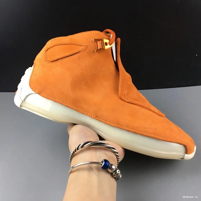 AA2494-801 Jordan  Campfire 18 Retro Orange 0420